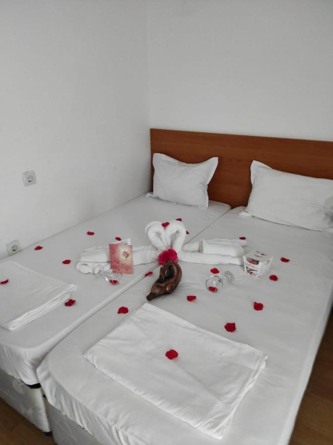 Dreams Family Hotel Nesebar Buitenkant foto