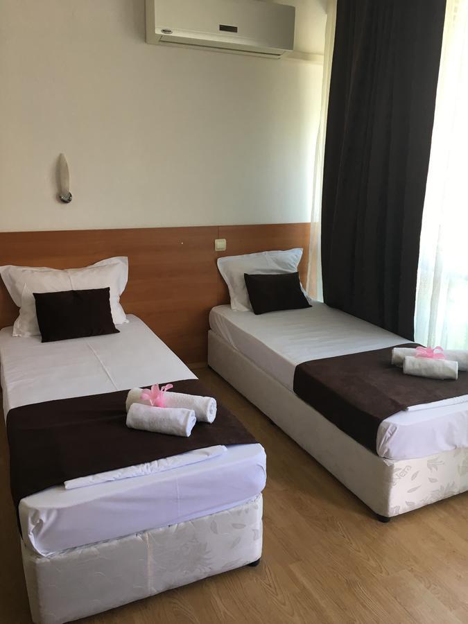 Dreams Family Hotel Nesebar Buitenkant foto